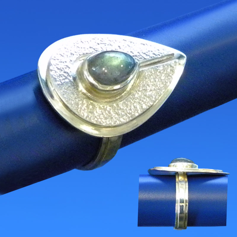 Labradorite Ring by Lee Phillips #462-1189