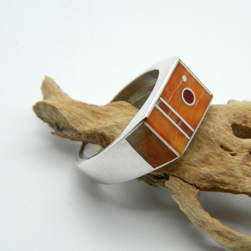 Spiney Oyster Inlay Ring by Veronica Benally #879